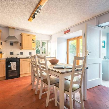 Cosy Welsh Cottage In St Davids Centre With Garden 외부 사진