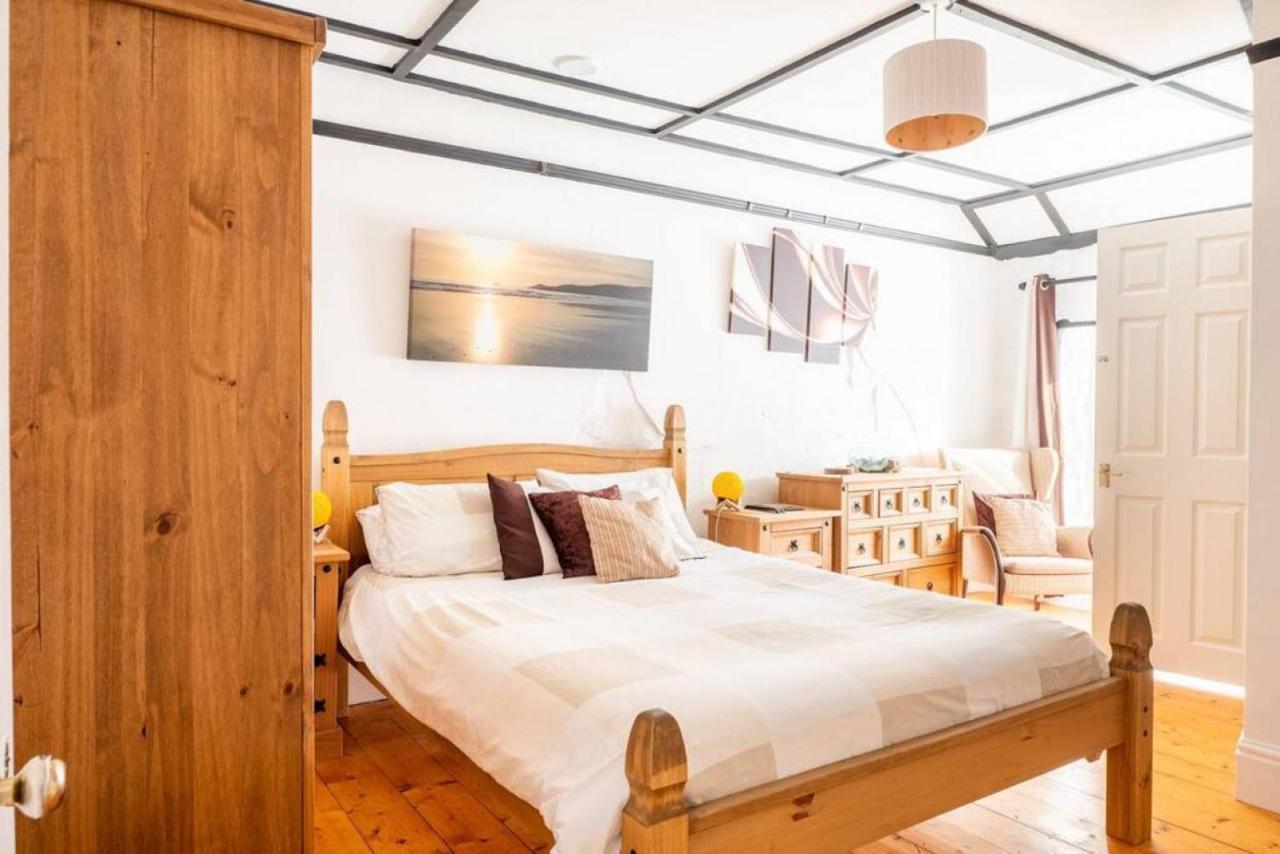 Cosy Welsh Cottage In St Davids Centre With Garden 외부 사진