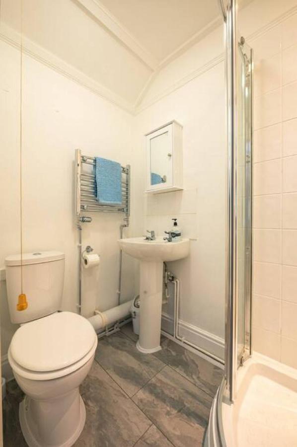 Cosy Welsh Cottage In St Davids Centre With Garden 외부 사진