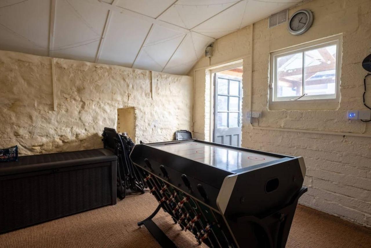 Cosy Welsh Cottage In St Davids Centre With Garden 외부 사진