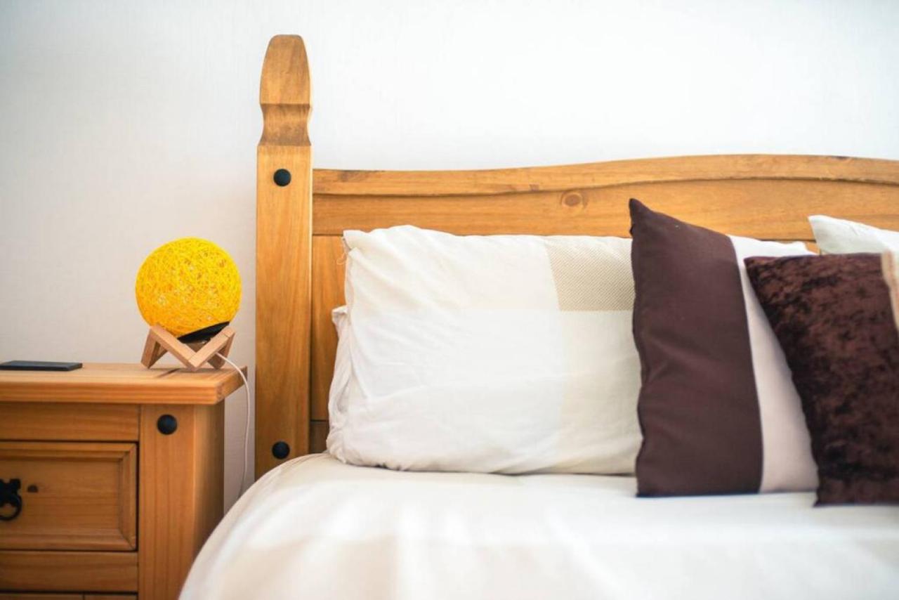 Cosy Welsh Cottage In St Davids Centre With Garden 외부 사진
